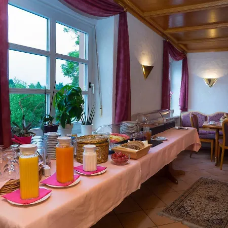 Hotel Cafe Alt-piesport *